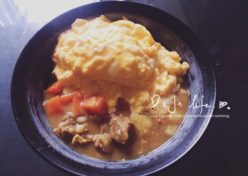 日式香滑嫩豬咖哩飯(一鍋搞定的簡單料理)