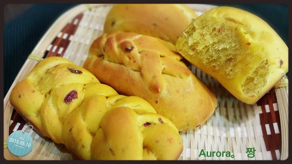 薑黃枸杞蔓越莓餐包