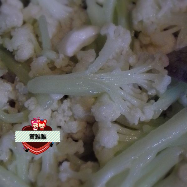 蒜香白花椰菜