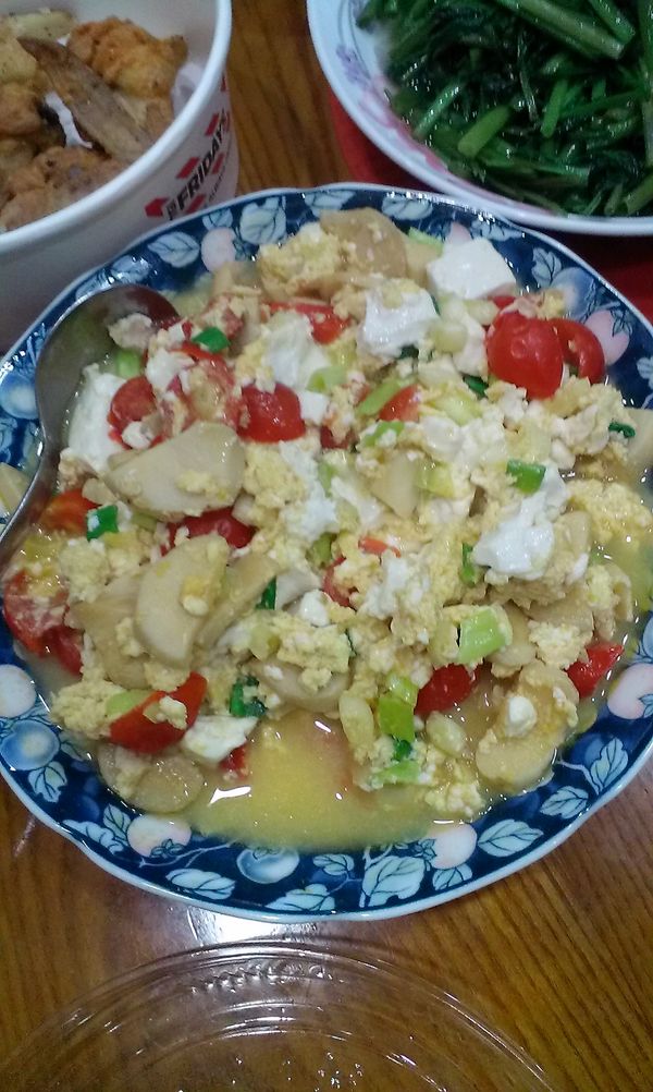 蕃茄炒杏鮑菇蛋豆腐