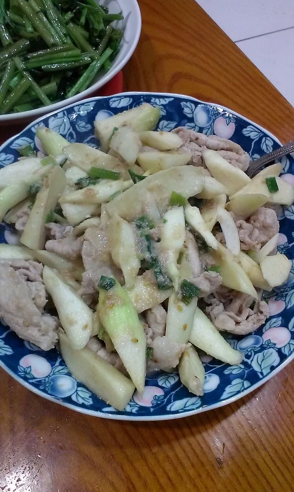 味噌里肌肉炒茭白荀