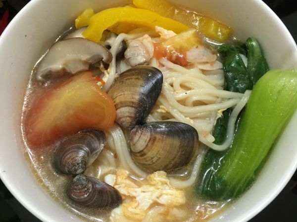 蛤蜊蔬菜麵
