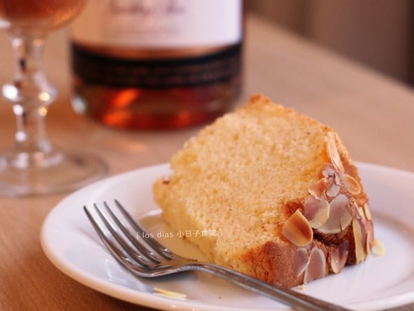 輕飄飄香草優格戚風蛋糕