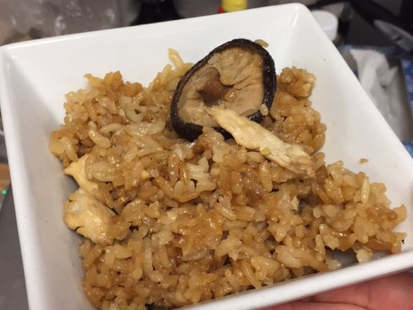 醬油雞肉飯