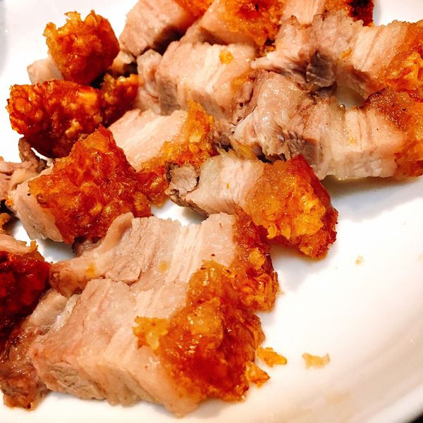 港式脆皮燒肉
