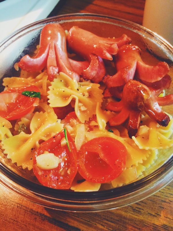 番茄蝴蝶義大利麵