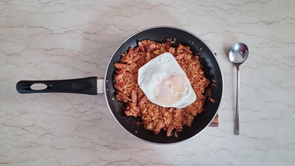 韓式泡菜香腸炒飯 / 김치볶음밥