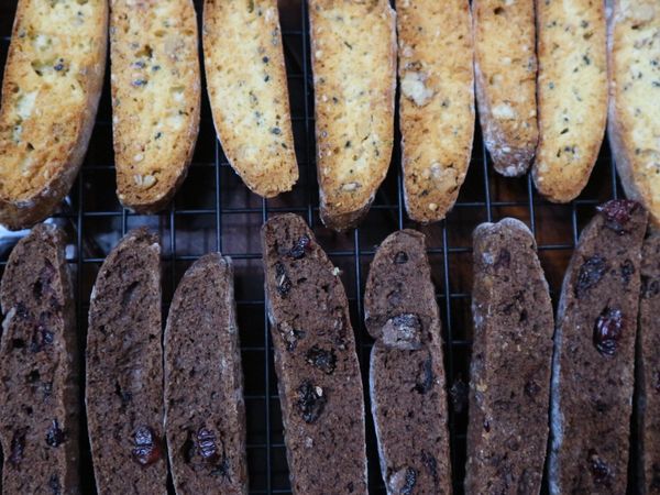 無油低卡義式脆餅（杏仁可可、莓乾抹茶）