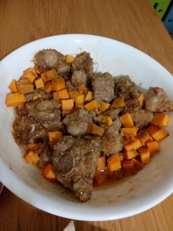 『珮琪隨興煮』粉蒸地瓜排骨