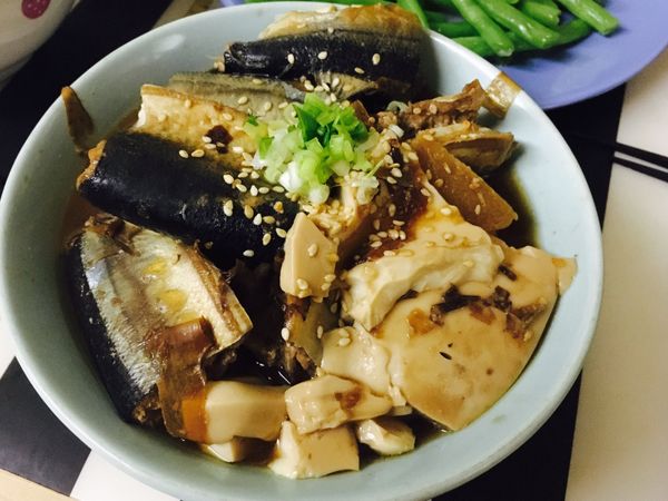 味噌佃煮秋刀魚燉豆腐