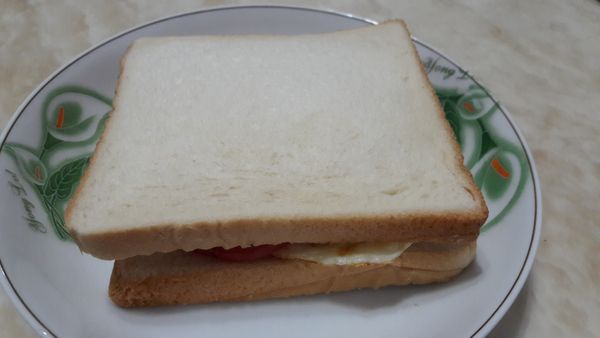 黑楜椒豬排三明治