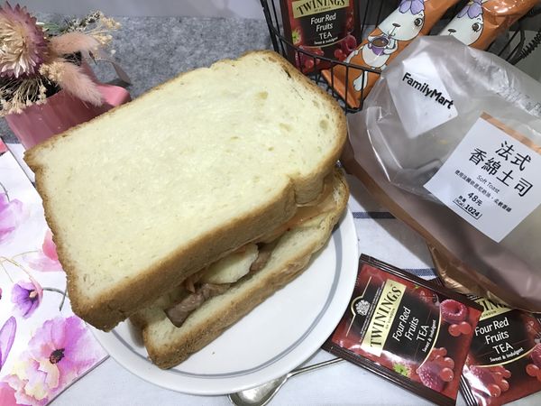 蘋果泡菜豬法式香綿土司三明治