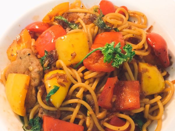 🍽彩椒豚肉酒醋麵