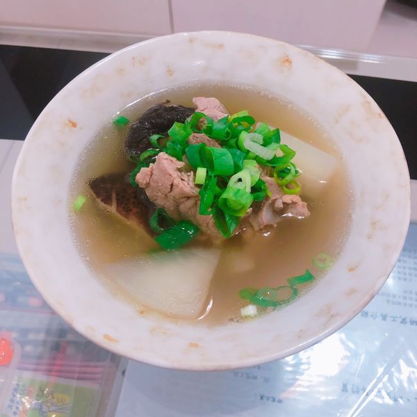 (電鍋版) 蘿蔔排骨湯