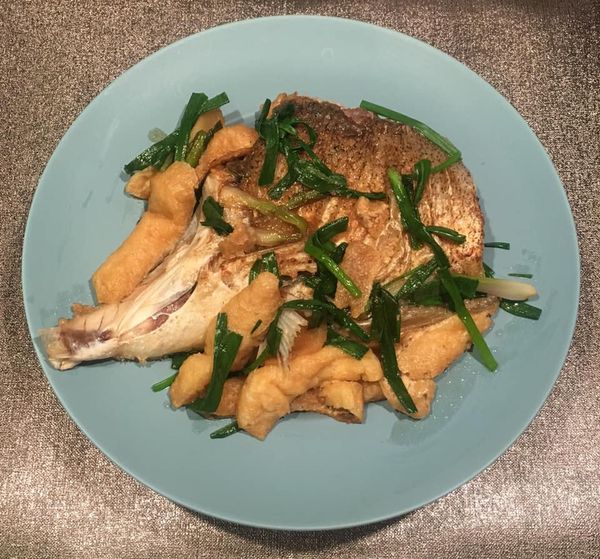 肥肥貓薑蔥豆卜燜魚腩