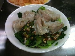 乾拌鮮肉餛飩麵