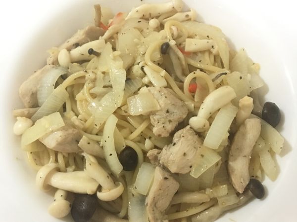辣炒雙菇雞肉義大利麵