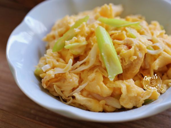 甜蔥炒嫩蛋