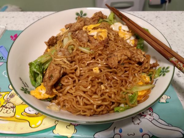 三杯雞風味豬肉炒泡麵