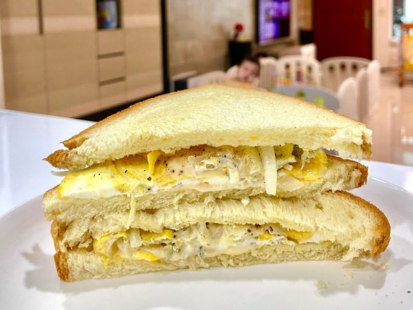 蔥瓜魩鱙三明治