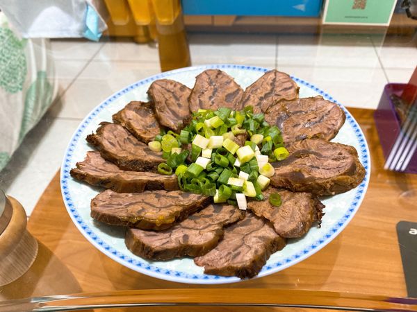 滷牛腱肉（參考阿基師及小林郭郭食譜）