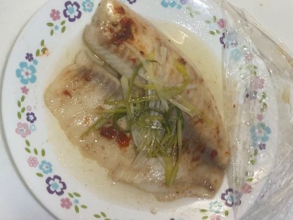 電鍋料理-清蒸鯛魚排