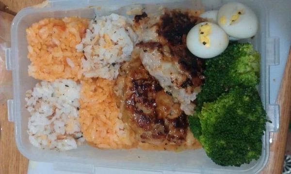 【愛心便當】格子漢堡便當