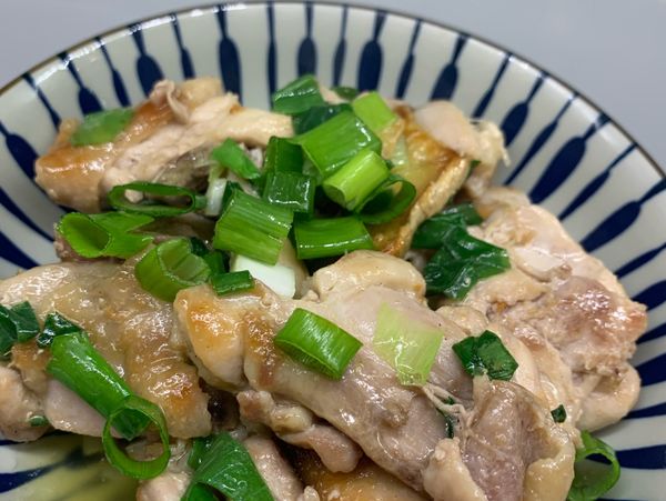 苦茶油蔥雞