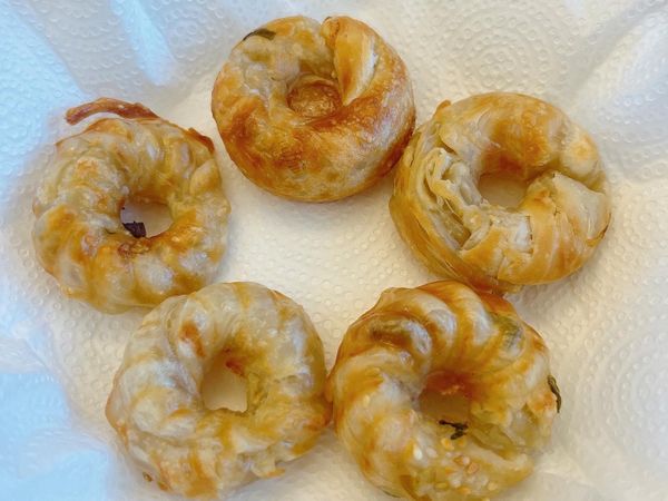 蔥油餅甜甜圈