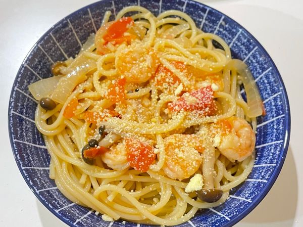 蒜香蝦仁義大利冷麵