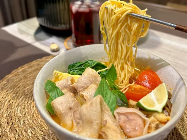 泰式酸辣湯麵