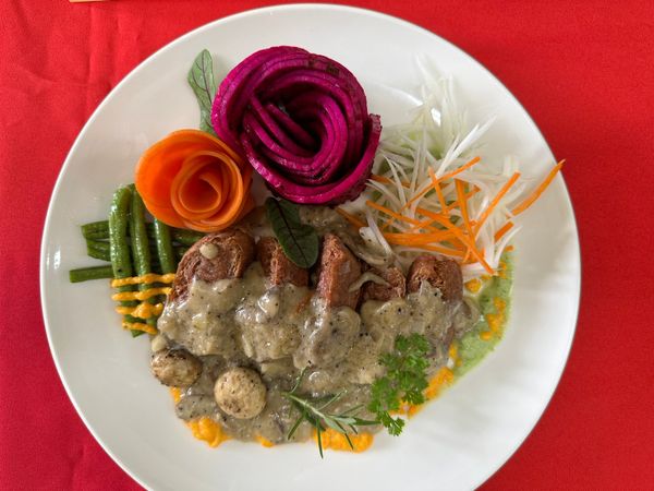 普羅旺斯的夏天-法式蔬菜牛排