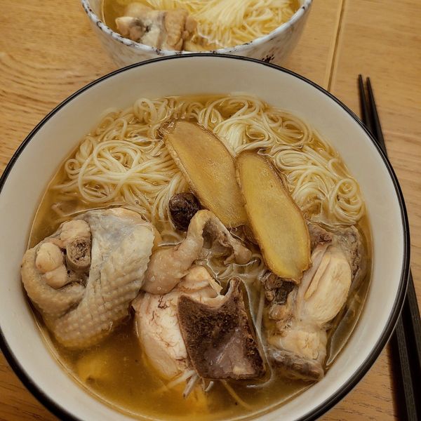 立冬進補~ 家常麻油雞湯