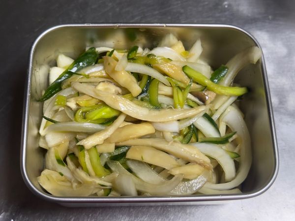 涼拌洋蔥杏鮑菇