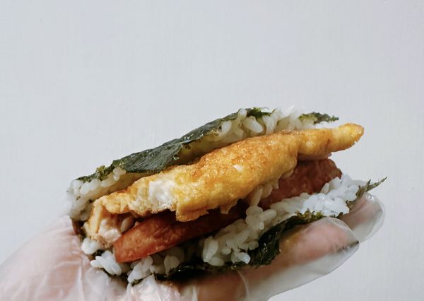 鮪魚午餐肉沖繩飯糰