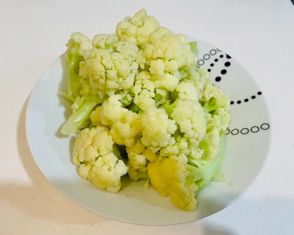 蒜炒白花椰菜/家常菜料理
