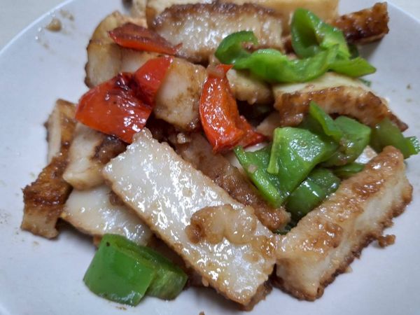 蘿蔔糕炒彩椒