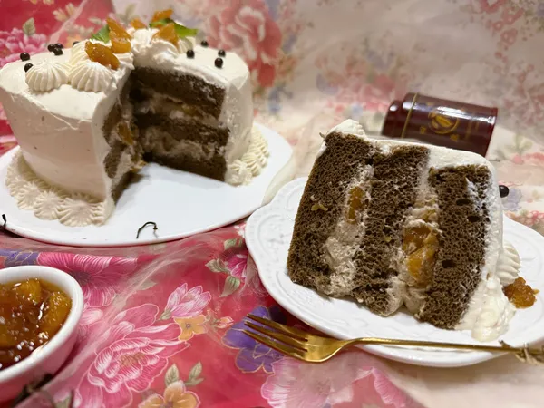 糖蜜鳳梨烏龍鮮奶油蛋糕