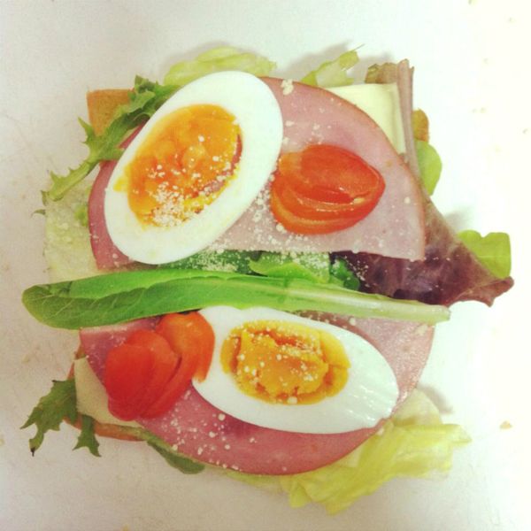 蒜味酪香溏心sandwich