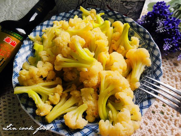 蒜炒花椰菜【泰山橄欖油】