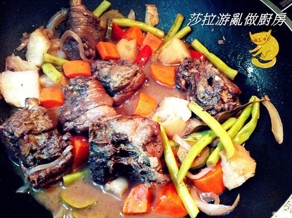 紅酒燉雞【莎拉游亂做廚房】