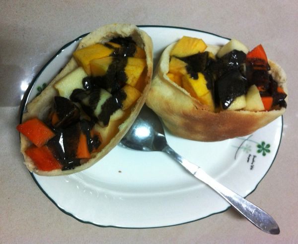 哆啦A夢口袋餅(黑芝麻綜合水果PITA)