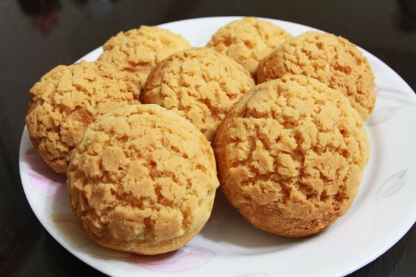 波蘿酥皮泡芙