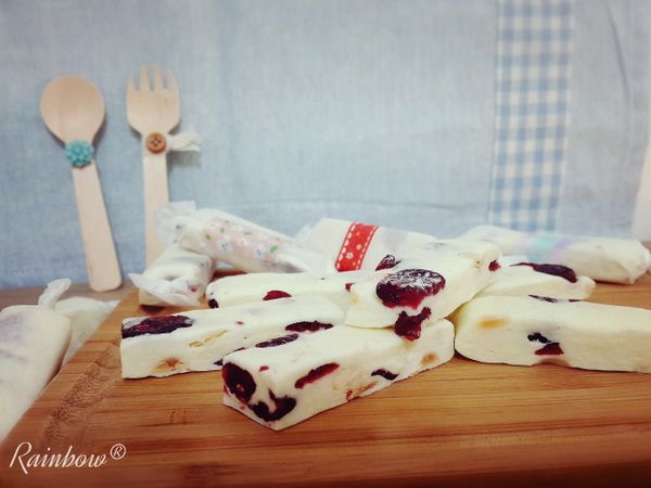 蔓越莓杏仁牛軋糖
