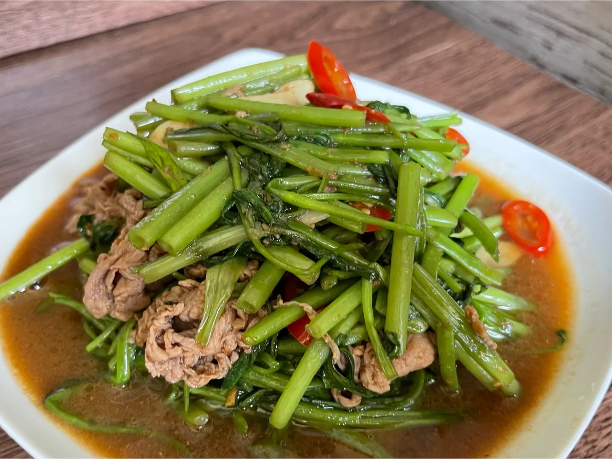 沙茶牛肉炒空心菜