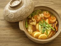 簡易宴客料理-海鮮豆腐煲