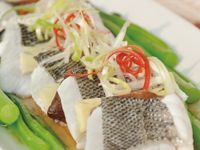清蒸鱸魚腹排