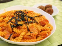 韓式泡菜炒螺絲粉