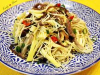 肉絲炒半天筍