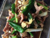 蔥爆豬肉絲